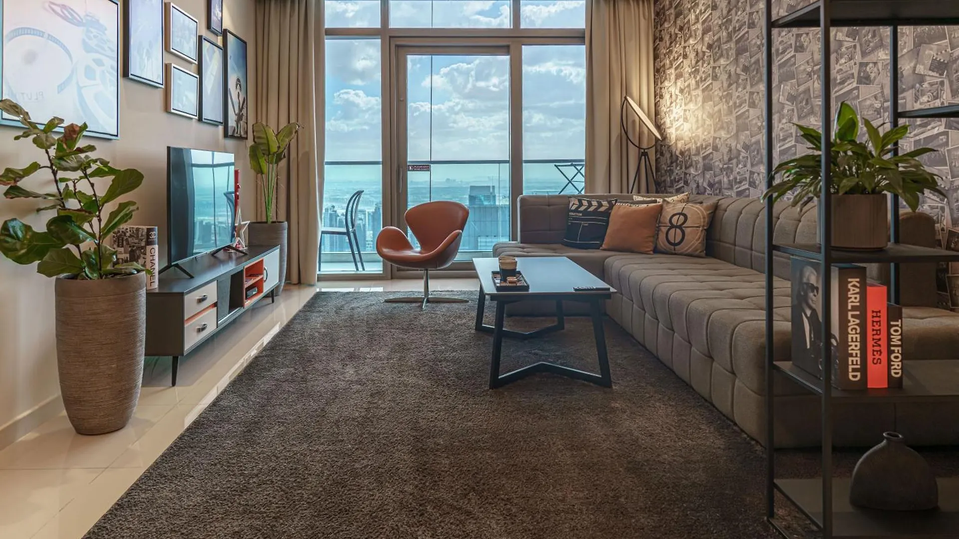 Apartment Paramount Tower Hotel And Residences With Infinity Sky Pool Dubai