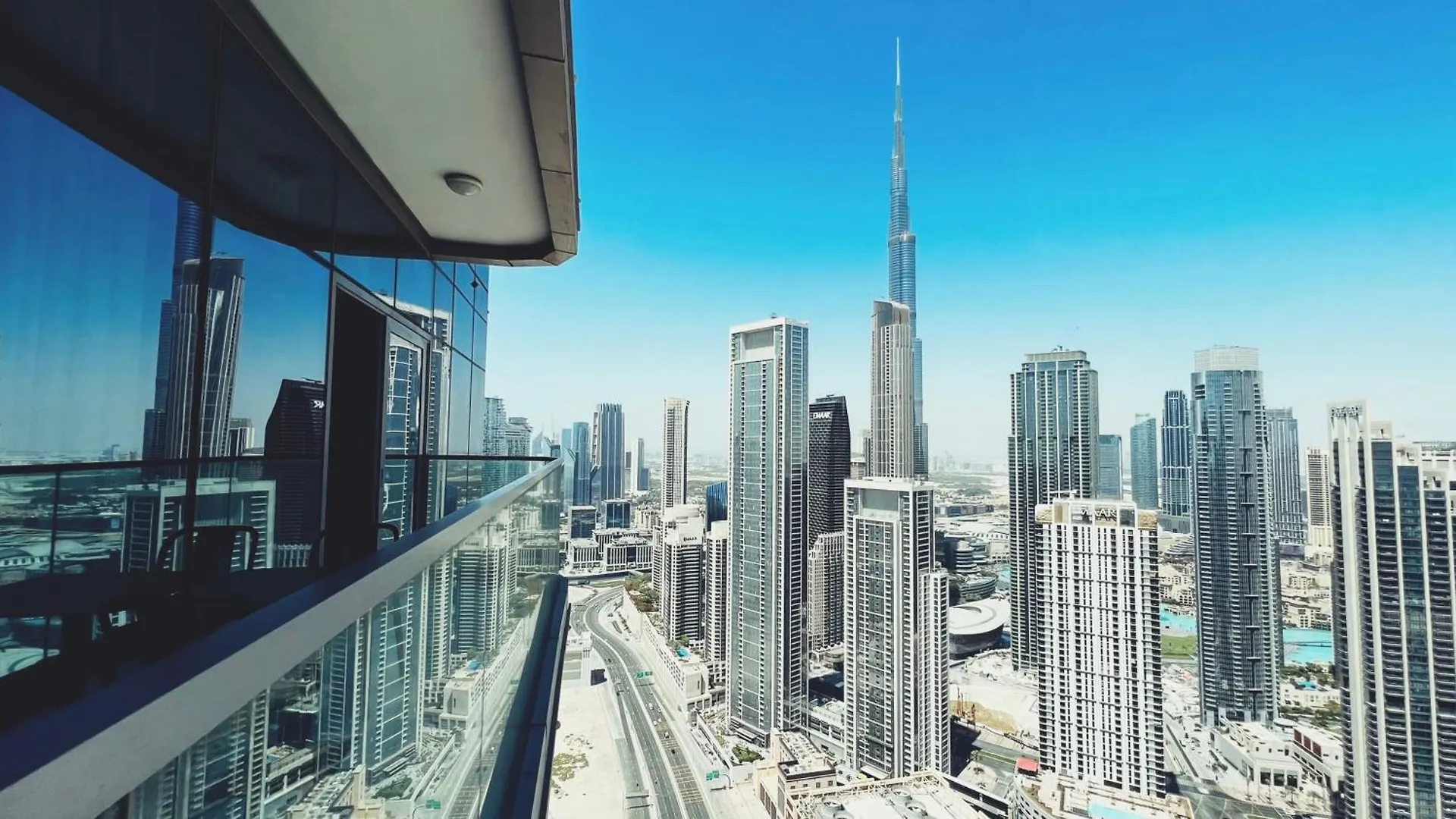 Paramount Tower Hotel And Residences With Infinity Sky Pool 迪拜