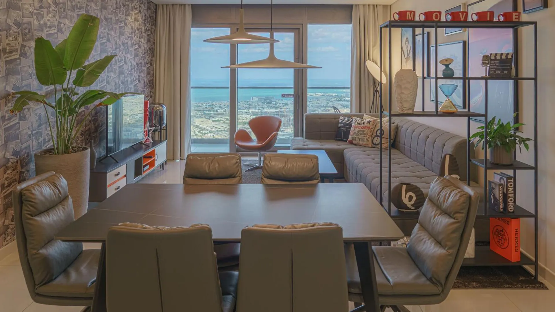 Paramount Tower Hotel And Residences With Infinity Sky Pool Dubai Apartment